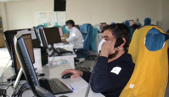 Depremler ve pandemiyle sarsılan Elazığ'da 112 Acil, 379 bin çağrıya cevap verdi