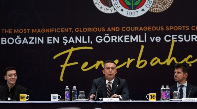 Fenerbahçe Başkanı Ali Koç: "Dünya futbolunun son 10 yılına damga vurmuş Mesut Özil, Fenerbahçe'sine kavuştu."