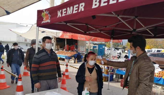 Kemer Belediyesi, korona virüs tedbirlerini sürdürüyor