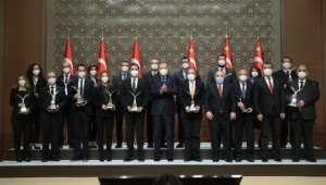 Prof. Dr. Çadırcı'ya TÜBİTAK'tan teşvik ödülü