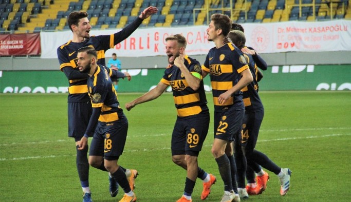 Süper Lig: MKE Ankaragücü: 3 - Yeni Malatyaspor: 1 (Maç sonucu)