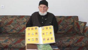 70 yıldır ölenlerin fotoğraf arşivini ve hava durumunu not alıyor