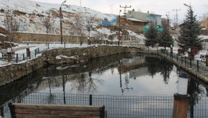 Bu göl eksi 40 derecede bile donmuyor