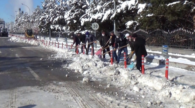 Erzurum'da Buzlanma ve don uyarısı