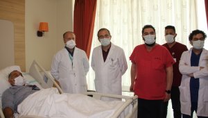 Erzurum'da pandemi sürecinde ilk defa yurt dışından gelen hasta ameliyat edildi