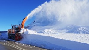 Karla mücadele timleri iş başında