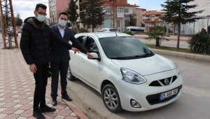 Aman Dikkat; Sıfır aldıkları araç hasarlı çıktı