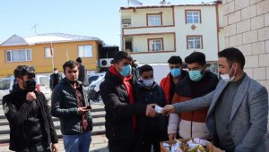 Çat'ta kurtuluş coşkusu