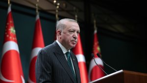 Cumhurbaşkanı Erdoğan: "İlk seri üretim araçları 2022 yılı sonunda banttan indirmeyi arzu ediyoruz"