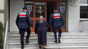 Kredi kartı yüzünden hapis cezası bulunan kadın, JASAT ekiplerince yakalandı