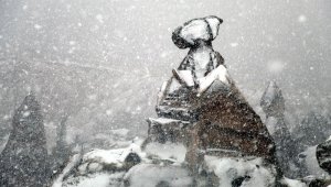 Mart karı peribacalarını beyaza bürüdü