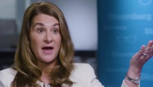 Melinda Gates: "Covid-19'a karşı sürü bağışıklığı 2022'de geliştirilebilir"