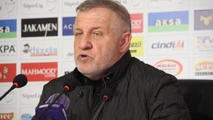 Mesut Bakkal: "Galibiyet için mücadele eden iki takımın futbolcularını kutluyorum"