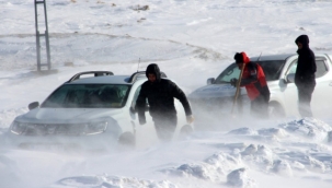 Off-Road ekibi çocukları sevindirdi