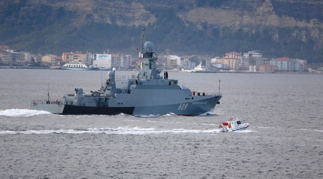 Rus savaş gemisi 'Vyshniy Volochek' Çanakkale Boğazı'ndan geçti
