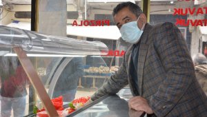 Üç kere yakalandığı koronayı yendi