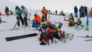 Yarışmacılar Aslı Nemutlu adına yarıştı