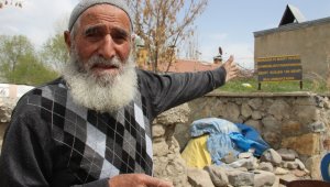 Ermenilerin yaptığı katliamı gözyaşları ile anlattı