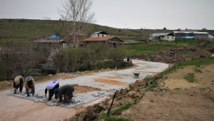 Köyün gelini, her soruna el attı, virüsü de köye sokmadı