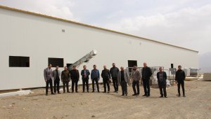 Oltu Cağ Kebap Fabrikasında makine ekipmanı kuruluyor