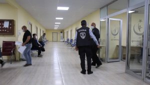 Ramazanda iftardan sonra gece saat 24.00'a Covid-19 aşıları yaptırabiliyor