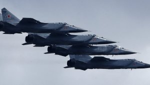 Rusya, ABD ve Norveç uçaklarını engelledi