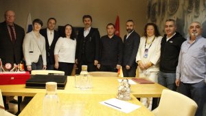 Curlingte dev işbirliği