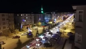 Erzurum'da yüzlerce araç konvoy yaparak İsrail'e tepki gösterdi