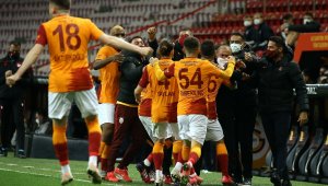 Süper Lig: Galatasaray: 3 - Beşiktaş: 1