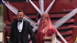 Gelin tıra bindi ya nasip dedi