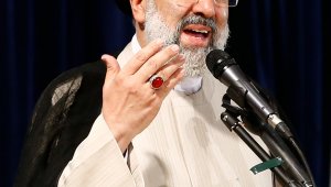 İran'da resmi olmayan sonuçlara göre cumhurbaşkanlığı seçimini Reisi kazandı