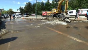 Kırmacı'da su patlayınca