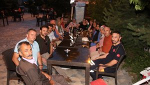 Oltu Sağlık Meslek Lisesi mezunları Oltu'da buluştular