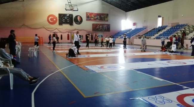 Erzurum'da Floor Curling müsabakaları başladı