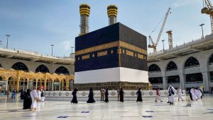 Kabe'de Hacı adaylarının ilk tavafı başladı