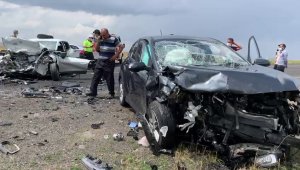 Kars'ta feci kaza: 2 ölü, 7 yaralı