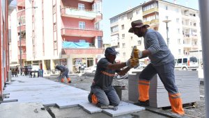 Yakutiye yaya yollarında...