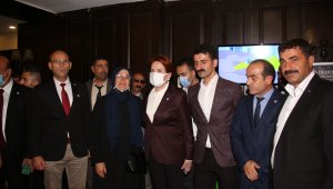 Akşener'den Oltu Teşkilatına yakın ilgi
