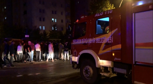Erzurum'da servis minibüsüyle otomobil çarpıştı: 3 yaralı