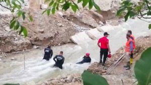 Selde kaybolan işçiyi arama çalışmaları devam ediyor