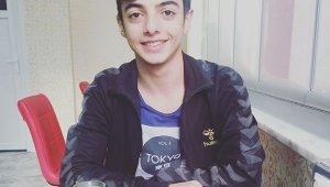 Türkiye birincisi trafik kazasında hayatını kaybetti