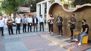 Türkiye'nin ilk ve tek UNESCO'lu müzik şehri Kırşehir'de 'Müzik Durakları' oluşturuldu