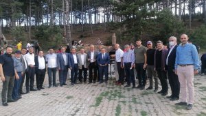 Bilecik Erzurumlular Derneği'nden bin kişiye çağ kebap