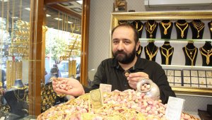 Fiyatı altınla yarışıyor: Siirt fıstığı iç piyasada 90, dış piyasada ise 120 liraya satılıyor