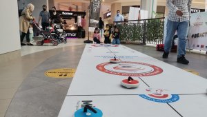 MNG AVM'de buz sporları tanıtıldı