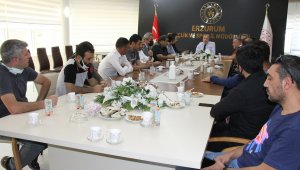 Taşkesenligil, spor il temsilcileriyle bir araya geldi