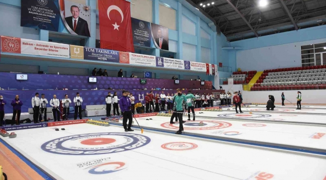 Curling 2022 Kış Olimpiyat Oyunları Erzurum'da devam ediyor