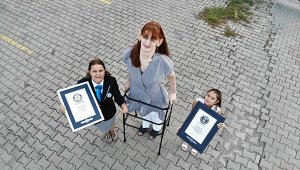 Dünyanın en uzun kadını