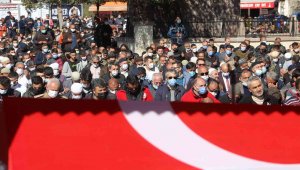 Şehit jandarma uzman çavuşu binler uğurladı