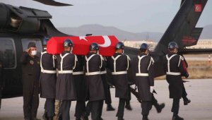 Şehit yakınından duygulandıran sözler: "Birimiz değil, binimiz bu millete feda olsun. Devletimiz yaşasın"